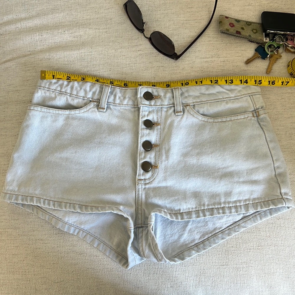 Buttoned light wash American Apparel Shorts